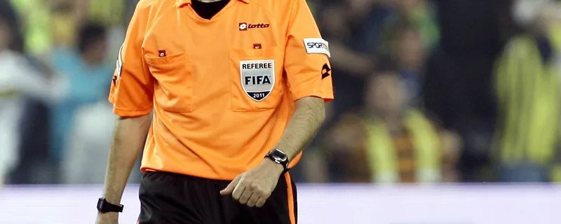 Türk Hakemleri Sahalara Geri Dönüyor: Saldırı Sonrası Alınan Karar Gözden&nbsp;Geçirildi