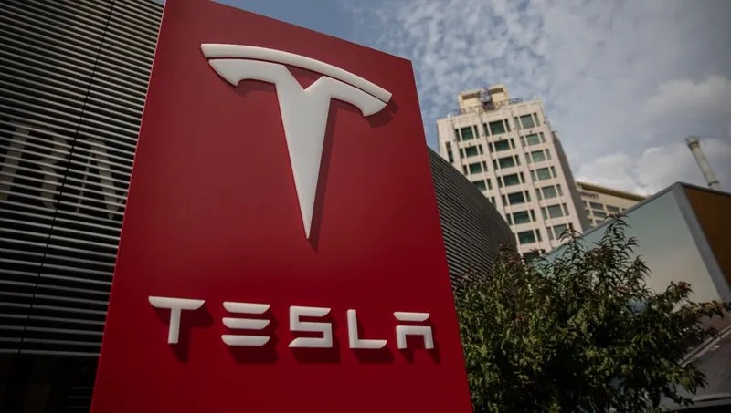 Tesla, Kapı Kilitlerindeki Risk Nedeniyle Binlerce Aracı Geri&nbsp;Çağırıyor
