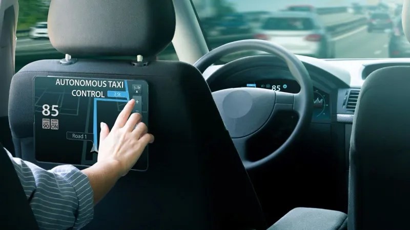 İnsanların günlük yaşamını kolaylaştırmak amacıyla geliştirilen sürücüsüz taksi&nbsp;teknolojisi